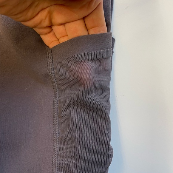 Fabletics mesh side grey/purple full length workout leggings women’s size XS - Picture 3 of 7